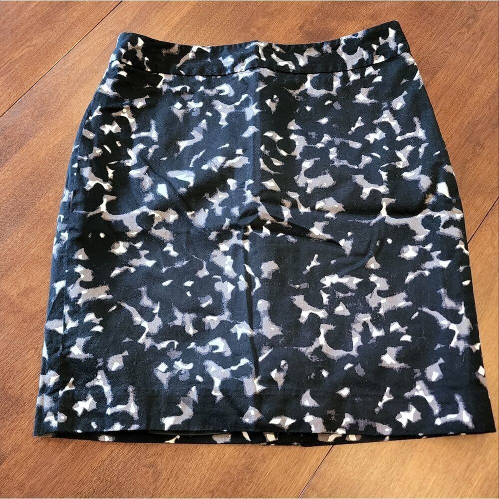 LOFT CAMOUFLAGE 100% cotton pencil skirt size 0P petite
